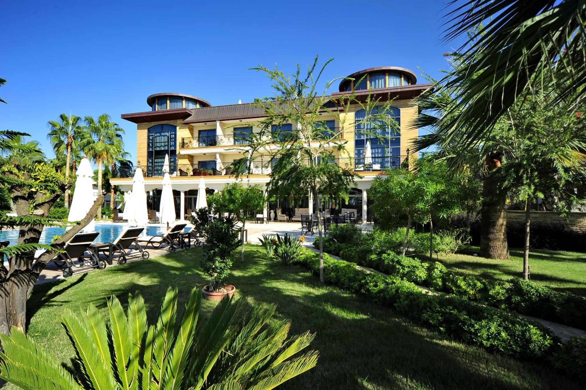 Villa Augusto Boutique Hotel & Spa 코나키 외부 사진